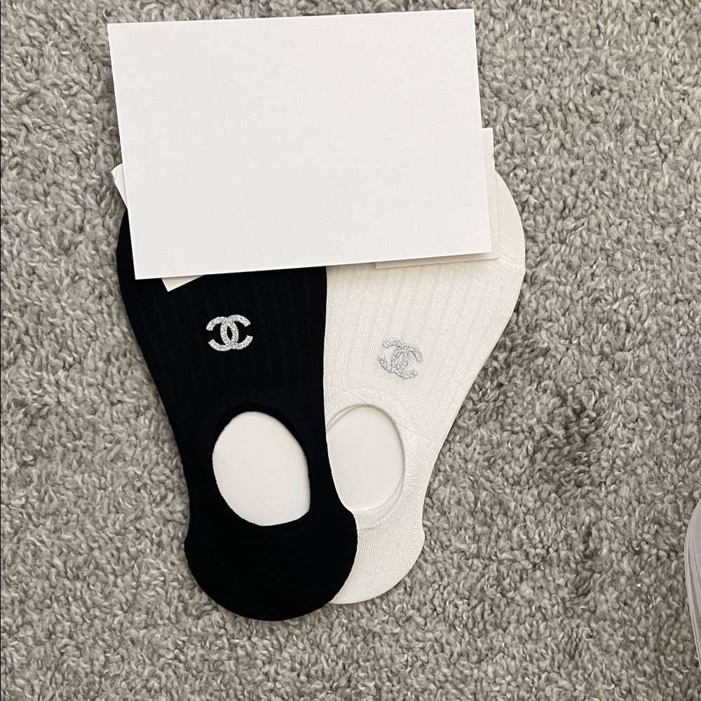CC Women’s Black and White No Show Socks